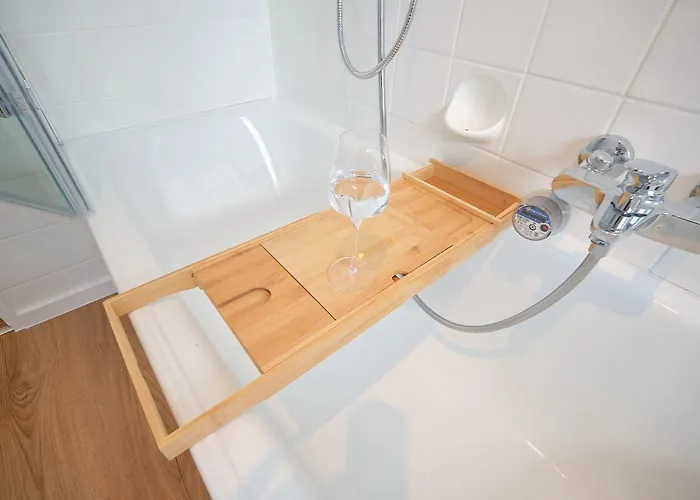 Homestead - Im Eg - Balkon - Badewanne - Netflix Passavia